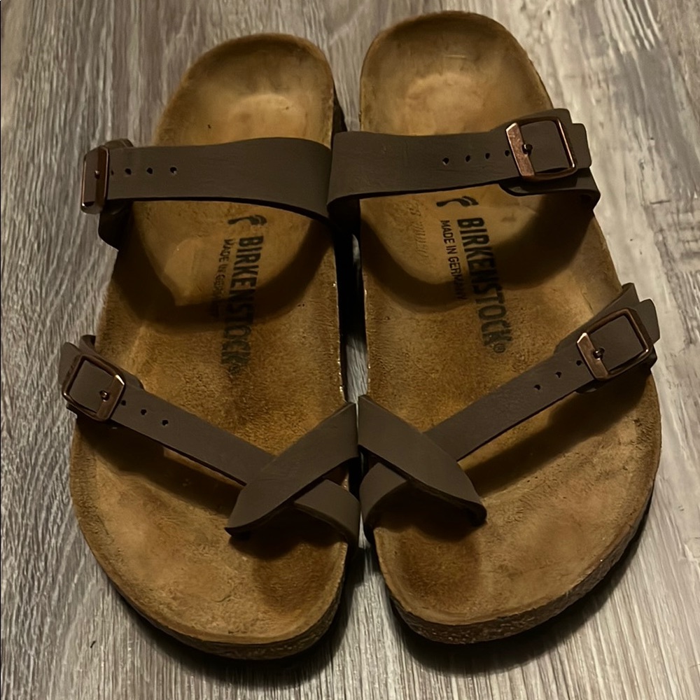 NWOT Women’s Birkenstock Mayari Tan/Brown Cross-Strap Sandals Size 40 (US 9)